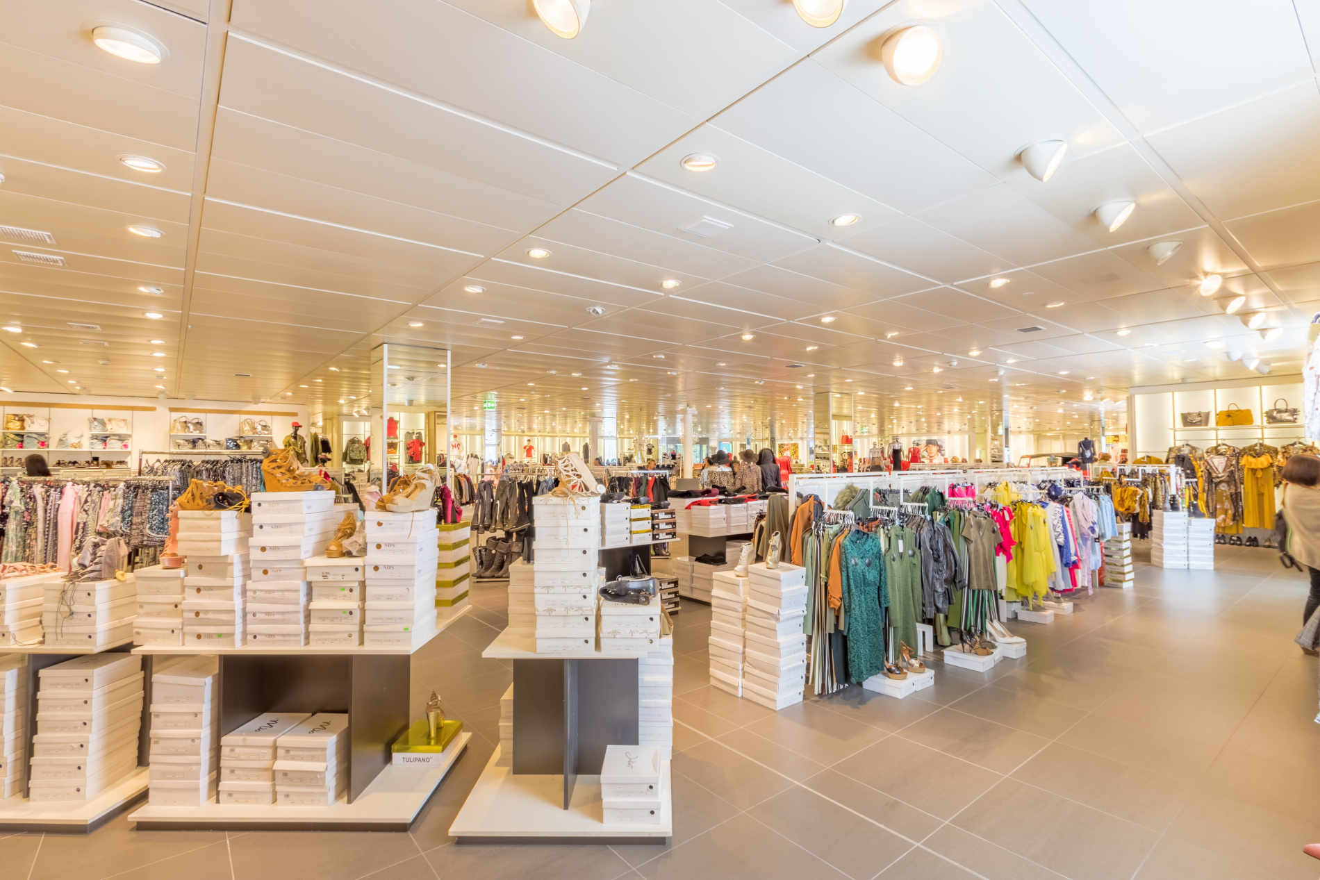 Retail Cleaning image